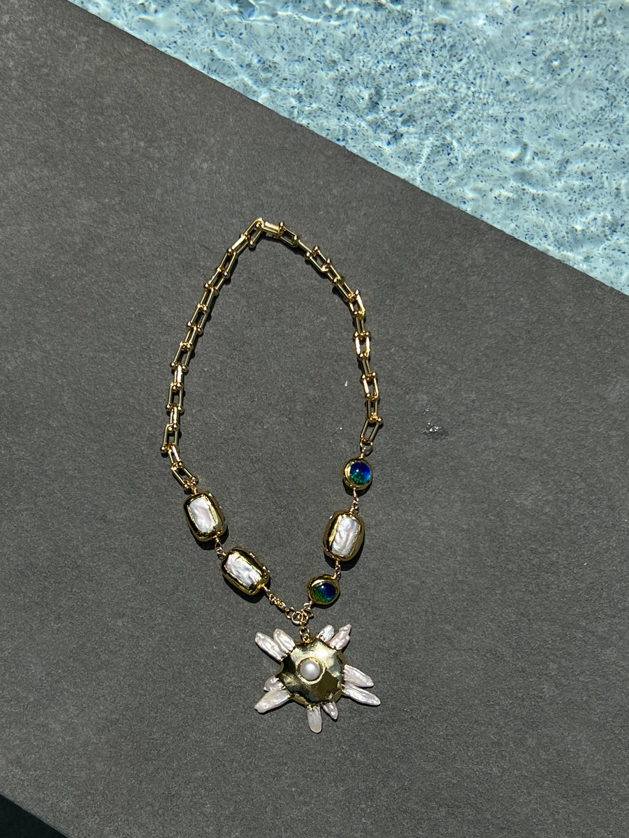 Estrella Dorada Necklace