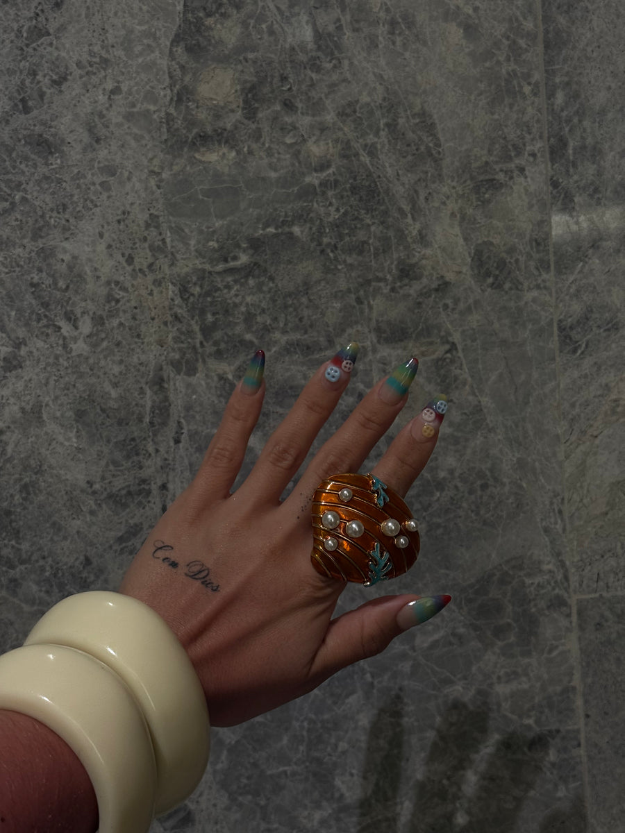 Mandarina Shell Ring