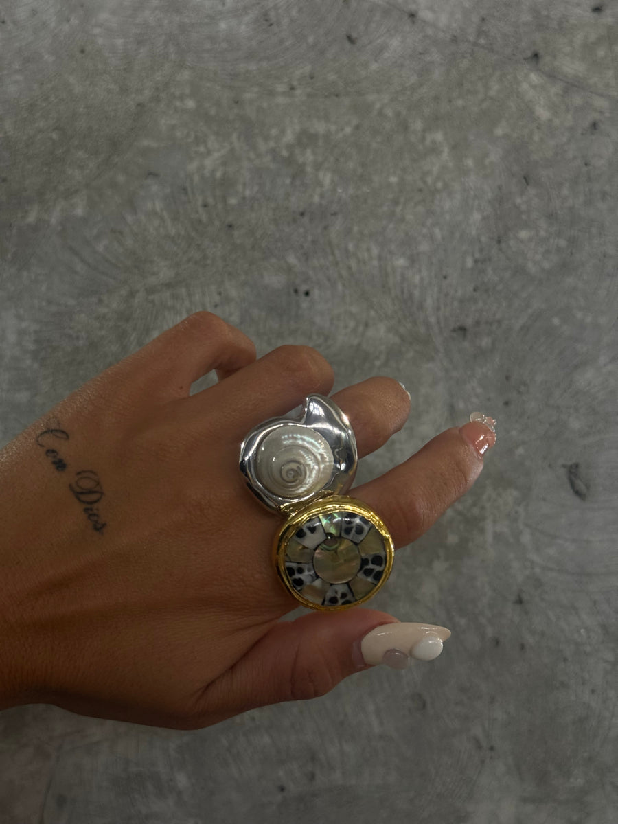 Caracol Blanco Ring