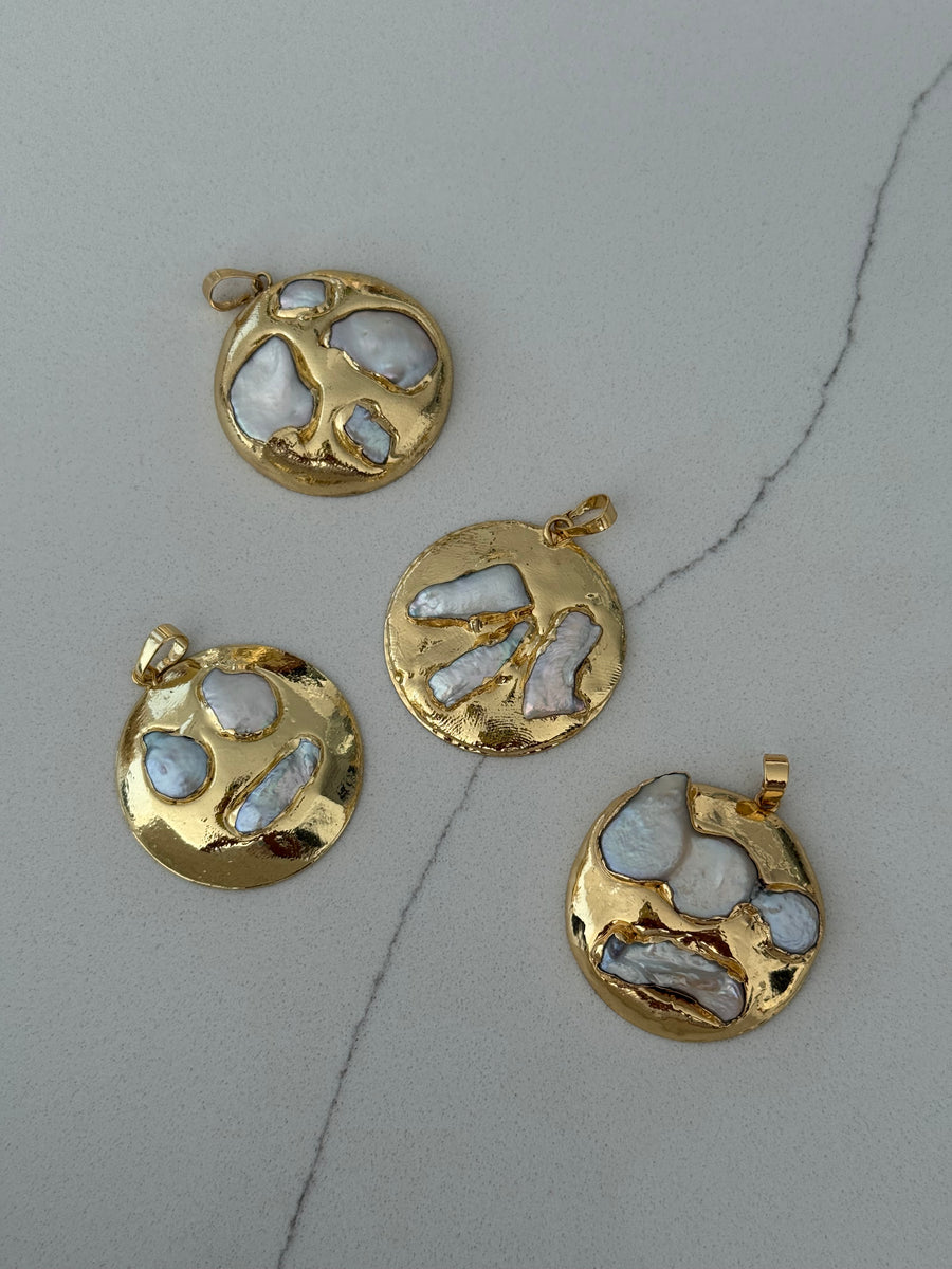 Medallon Attachment