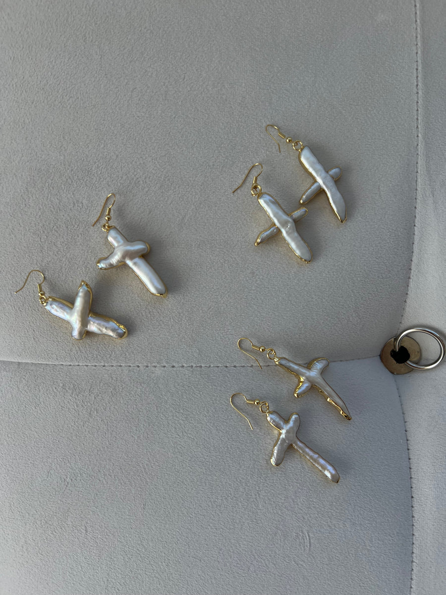 Crux Perlada Earrings