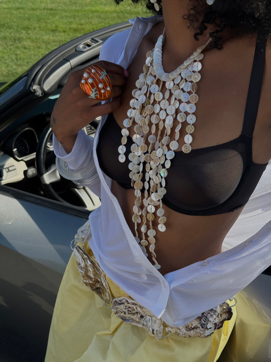 Mandarina Shell Ring